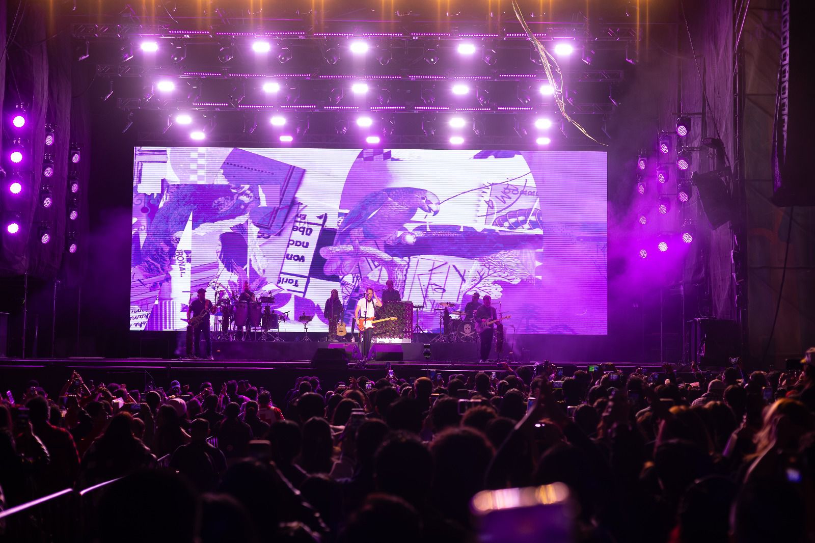 José Madero hace vibrar el foro latido Huamantla con una presentación espectacular